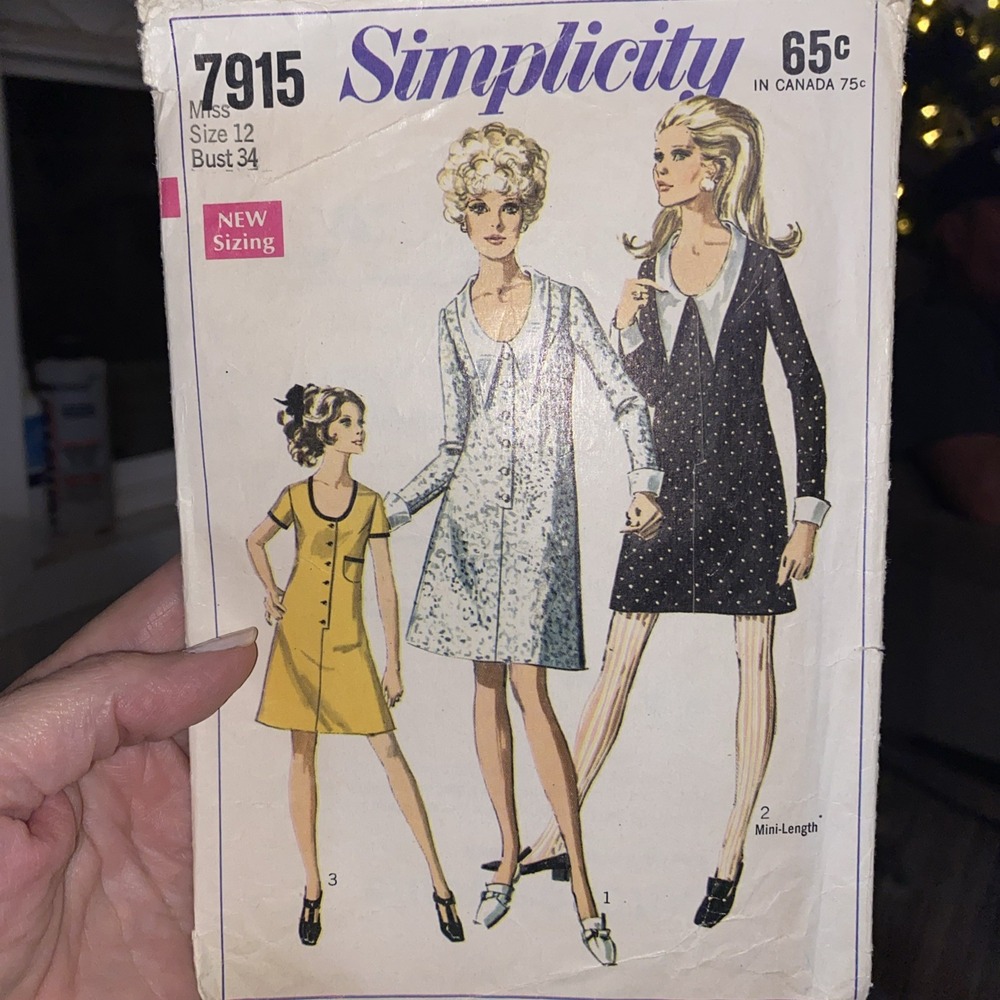 Vintage 1968 Simplicity 7915 Mod A-Line Dress Sewing Pattern Size 12 Bust 34